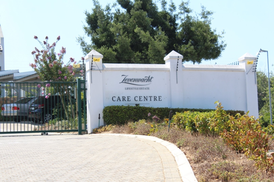 1 Bedroom Property for Sale in Zevenwacht Retirement Village Western Cape